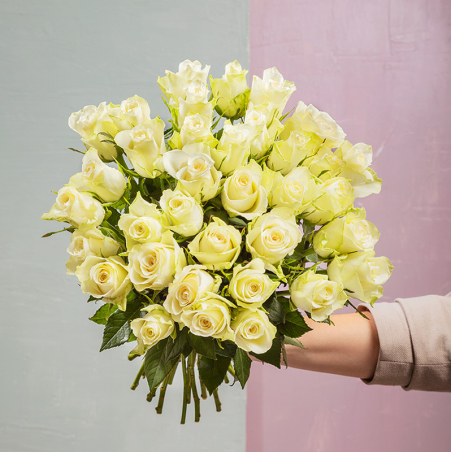 Bouquet de 35 roses blanches