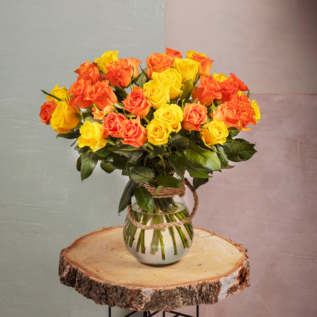 Bouquet de 35 roses orange et jaunes