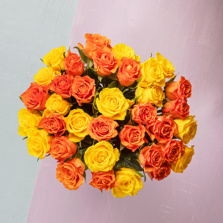 Bouquet de 35 roses orange et jaunes